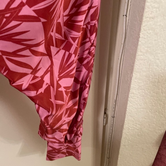 tell your friends Crop Dolman Shirt in Bellamy Print  sz xs - Picture 4 of 8